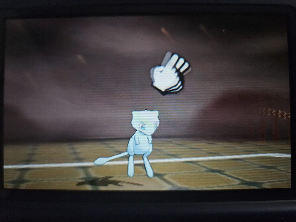 ポケットモンスター アルファサファイアでの、色違いミュウの戦闘画面